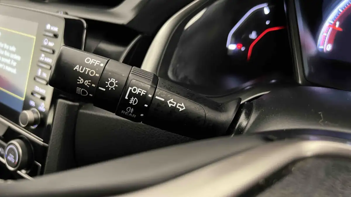 2020-honda-civic-15-vtec-turbo-sport-ss-big-35