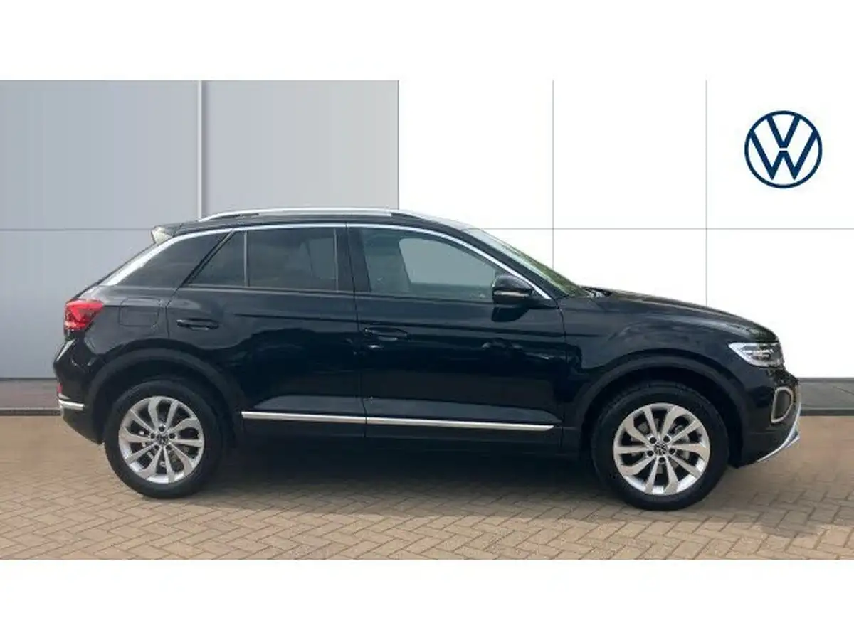 2024-volkswagen-t-roc-15-tsi-style-hatchback-5d-big-3