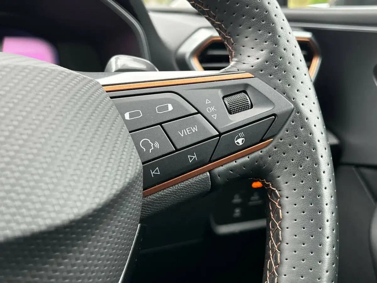 2024-cupra-leon-nf-15-etsi-v1-estate-big-22