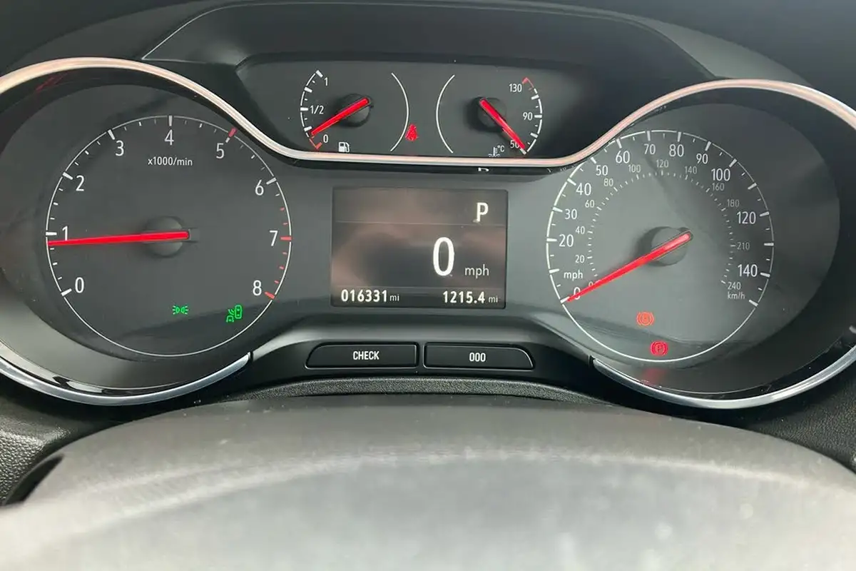 2019-vauxhall-grandland-x-12-sri-nav-auto-big-23