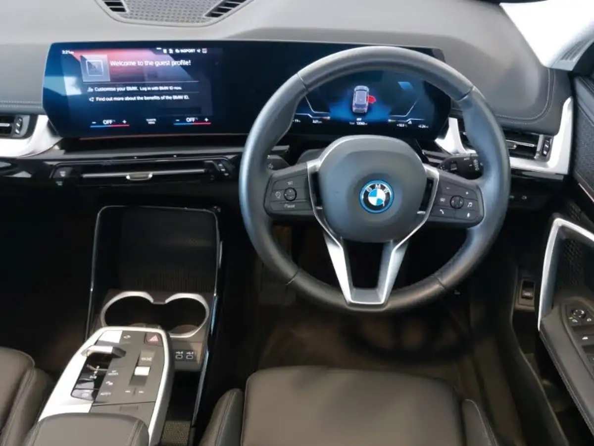 2023-bmw-ix1-e-xdrive30-xline-big-4