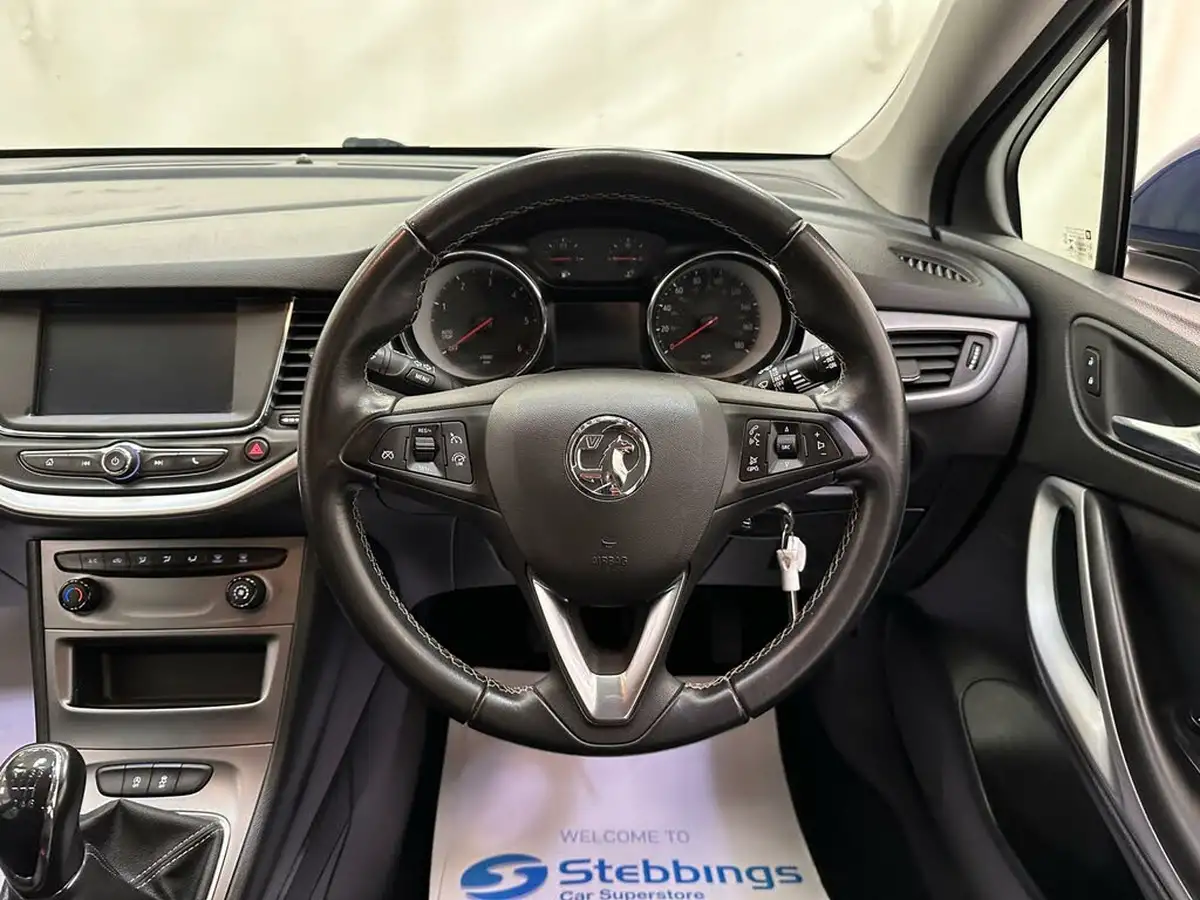 2020-vauxhall-astra-15-turbo-d-business-edition-nav-105ps-hatchback-big-17