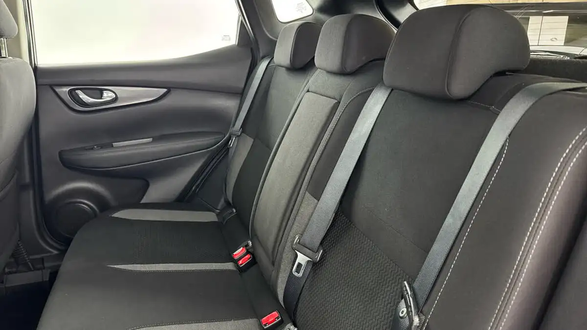 2019-nissan-qashqai-13-dig-t-acenta-premium-140ps-big-13