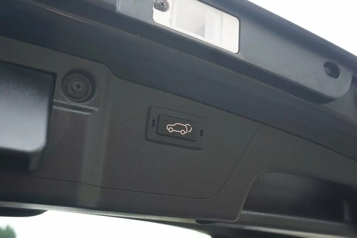 2024-kgm-ssangyong-korando-e-motion-e-ultimate-big-22