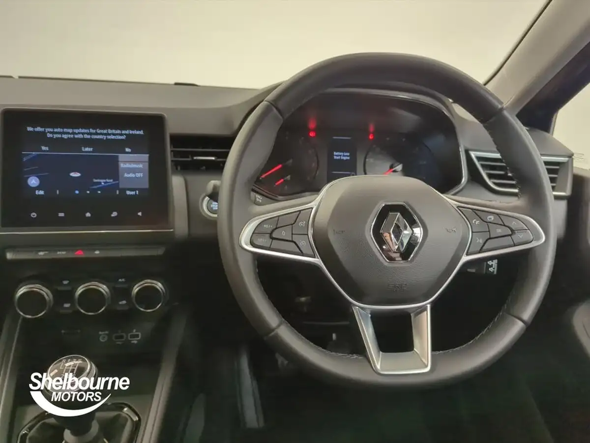 2022-renault-clio-10-tce-iconic-edition-big-16