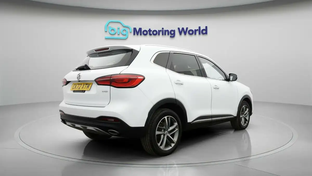 2022-mg-hs-15t-gdi-exclusive-162ps-dct-big-6