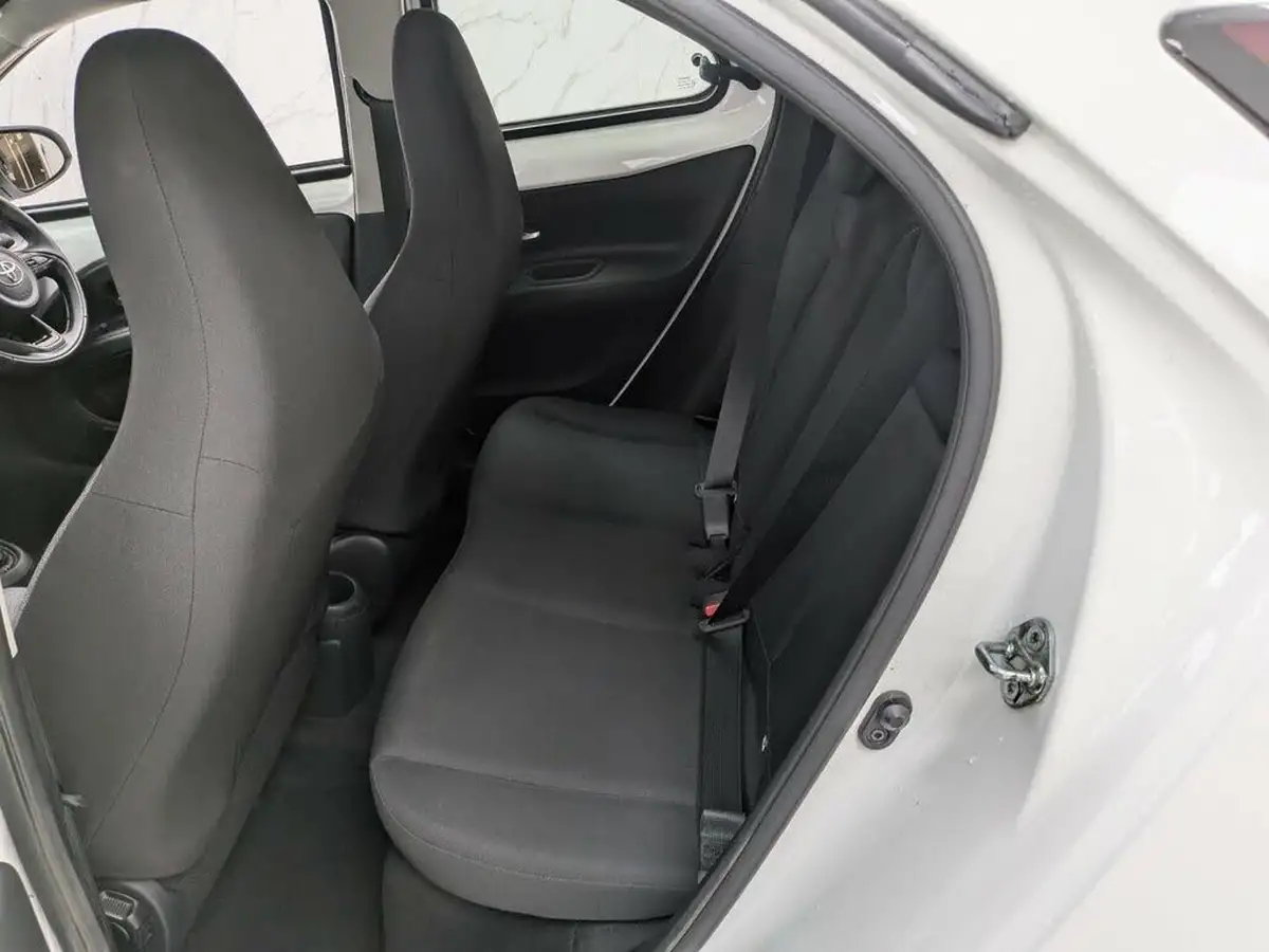 2023-toyota-aygo-x-10-vvt-i-pure-big-26