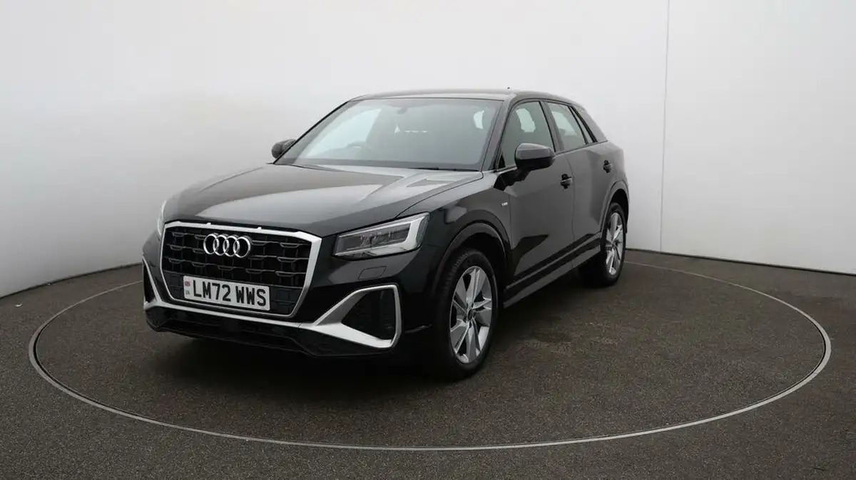 2022-audi-q2-15-35-tfsi-s-line-tronic-big-30