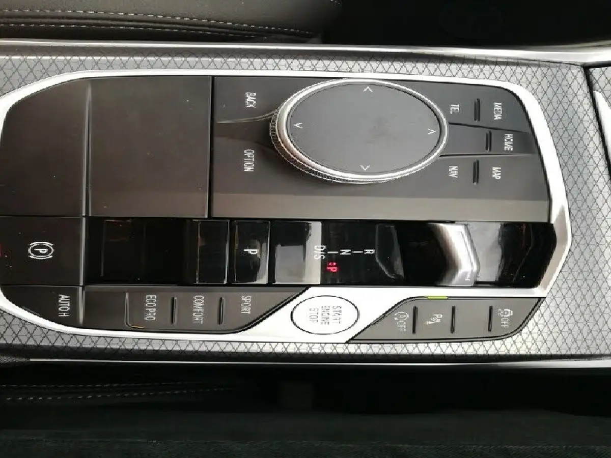 2024-bmw-3-series-20-320i-m-sport-touring-5d-big-14