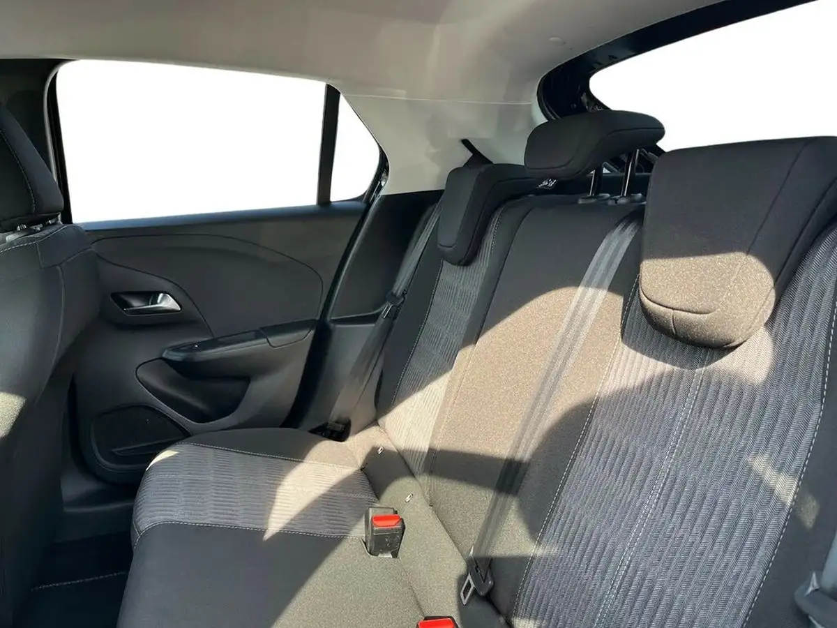 2021-vauxhall-corsa-12i-griffin-edition-big-8