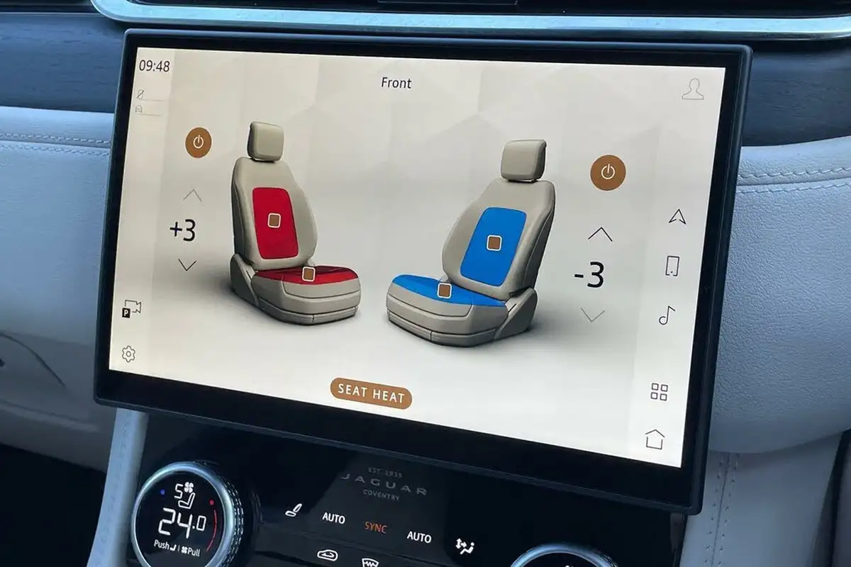 2023-jaguar-f-pace-20-d200-r-dynamic-hse-black-big-16