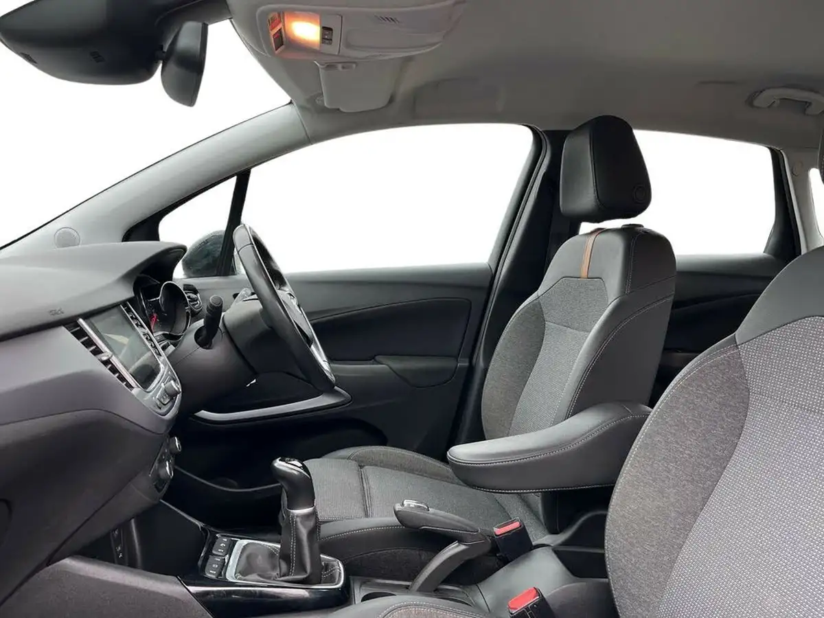 2021-vauxhall-crossland-12i-se-nav-premium-big-7