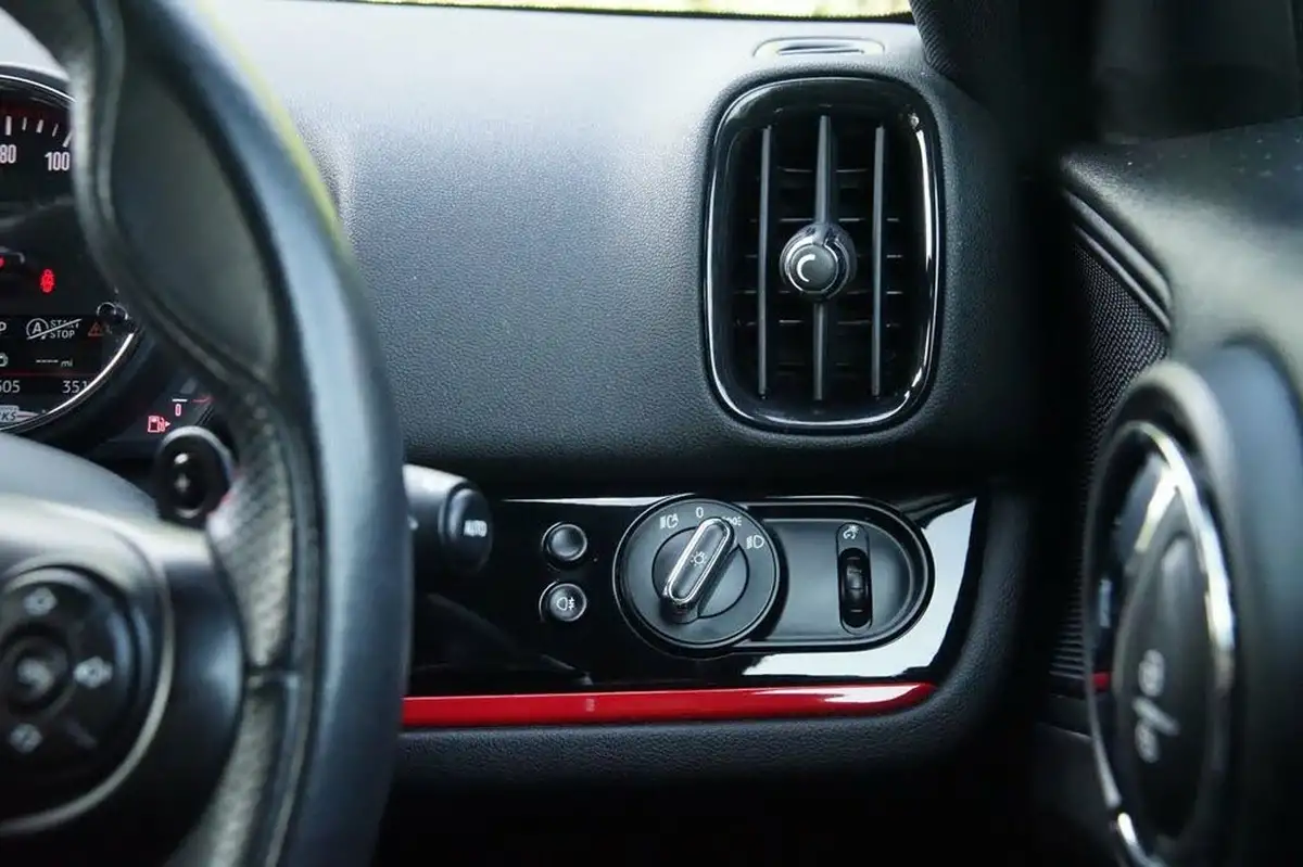 2019-mini-countryman-20-john-cooper-works-big-16