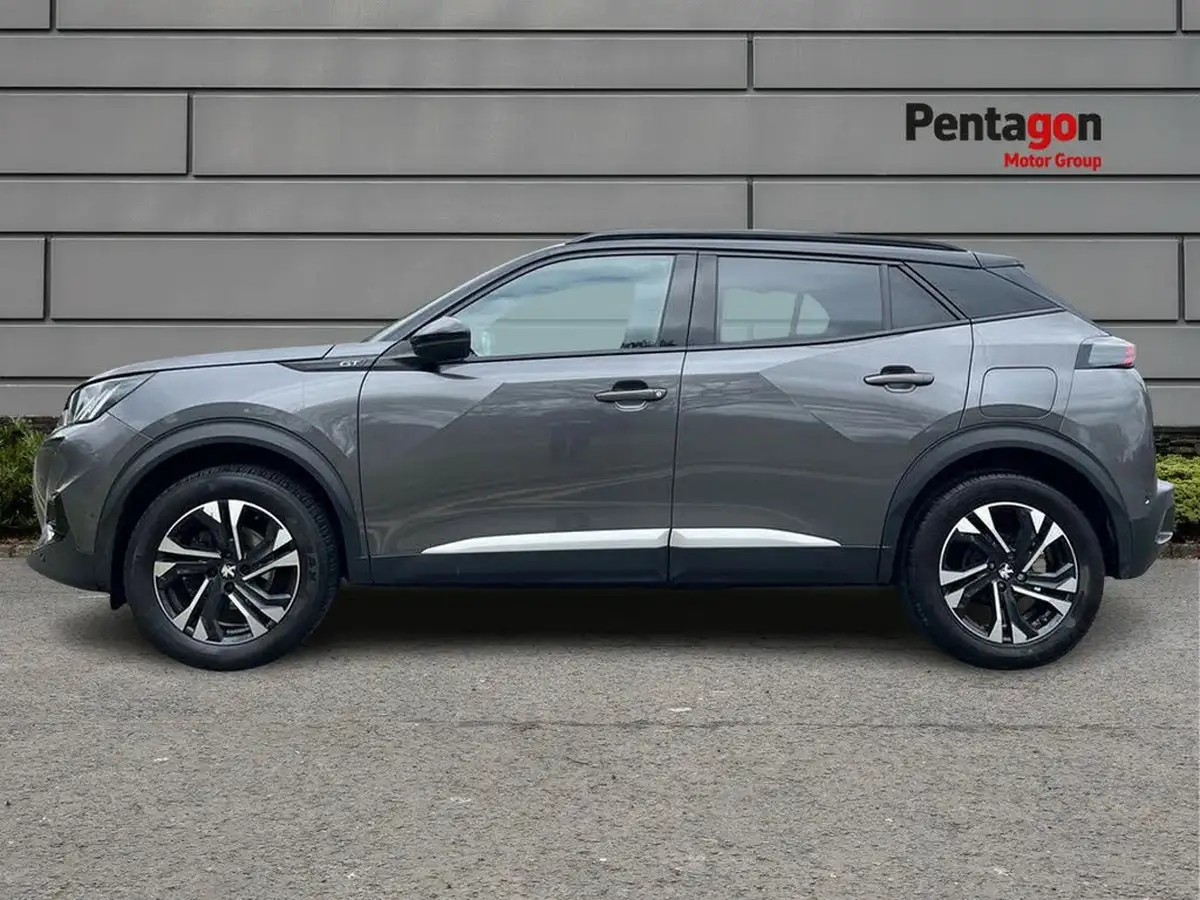 2022-peugeot-2008-suv-12-puretech-gt-big-11