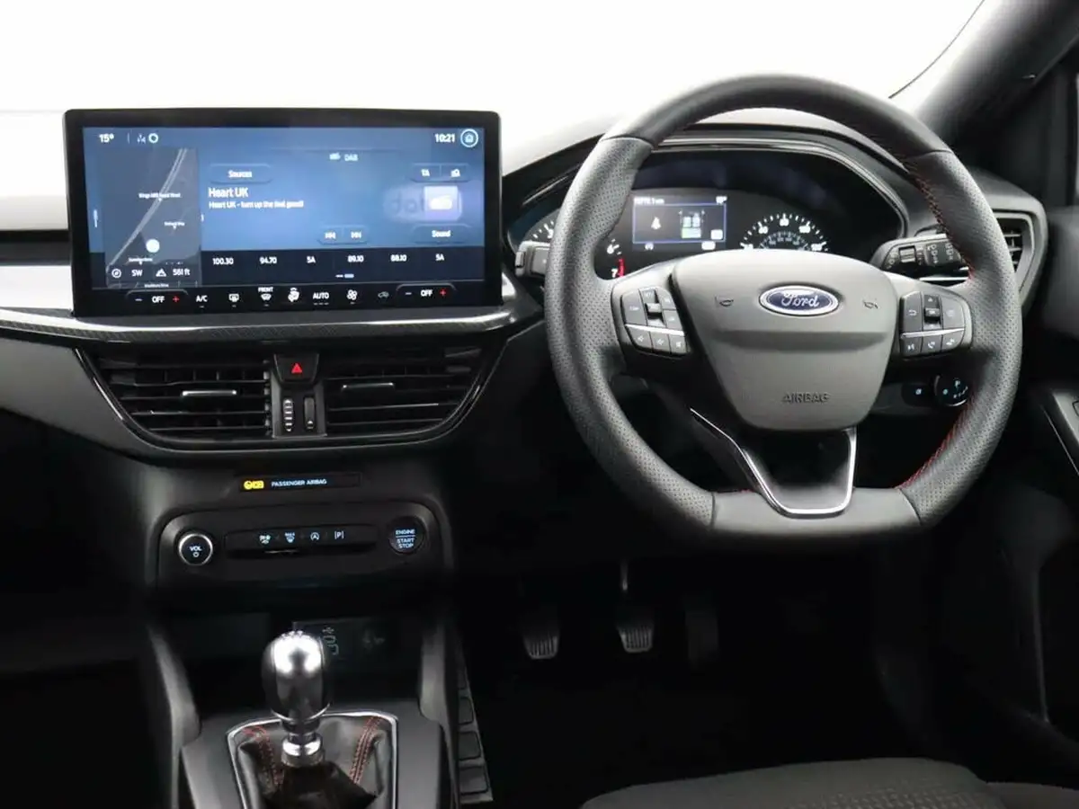 2023-ford-focus-10t-st-line-125ps-hatchback-big-14