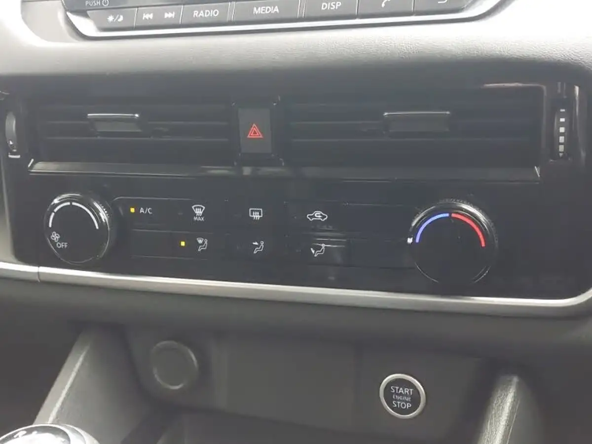 2021-nissan-qashqai-13-dig-t-visia-big-17