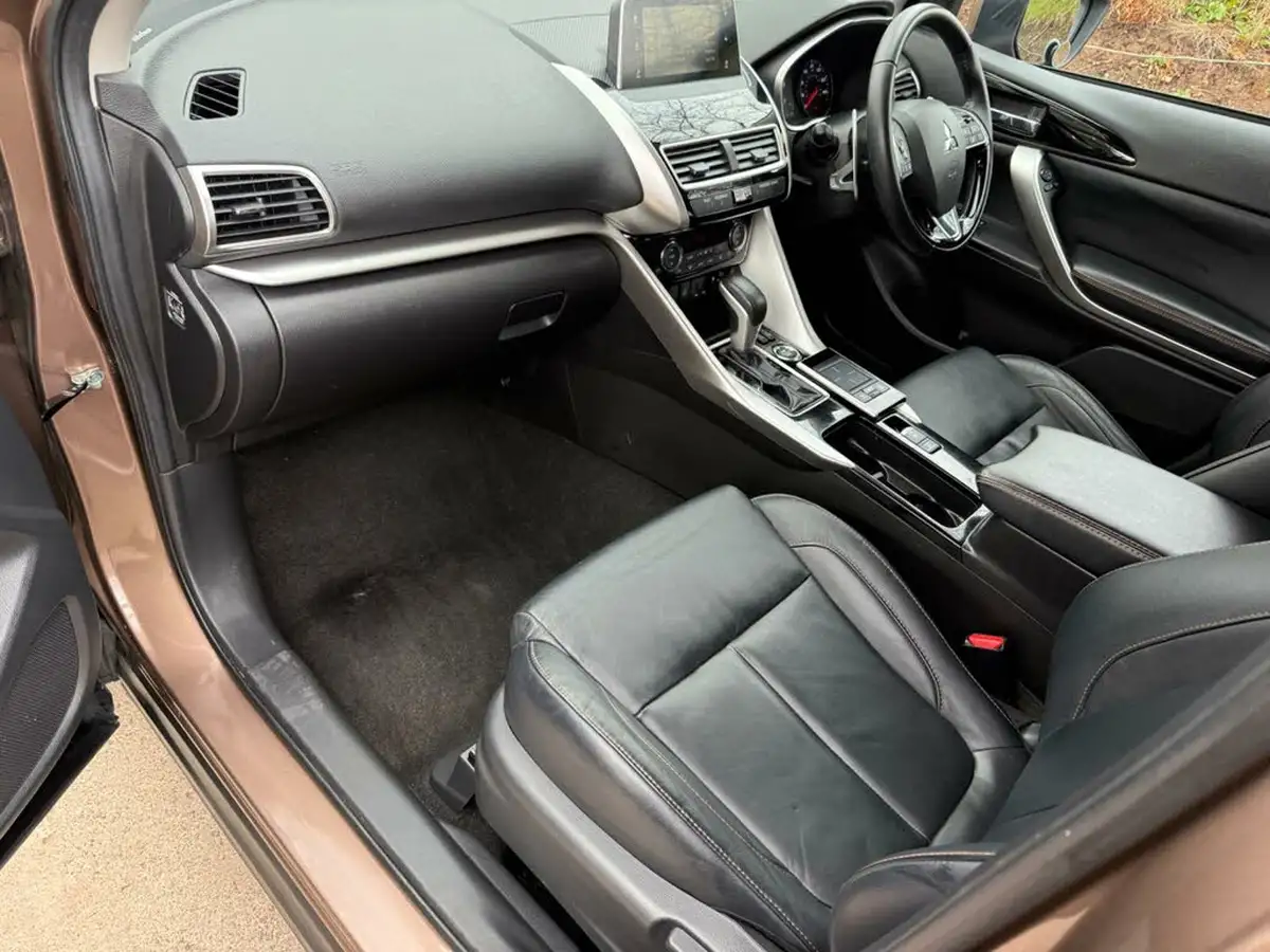 2019-mitsubishi-eclipse-cross-15-4-auto-big-18