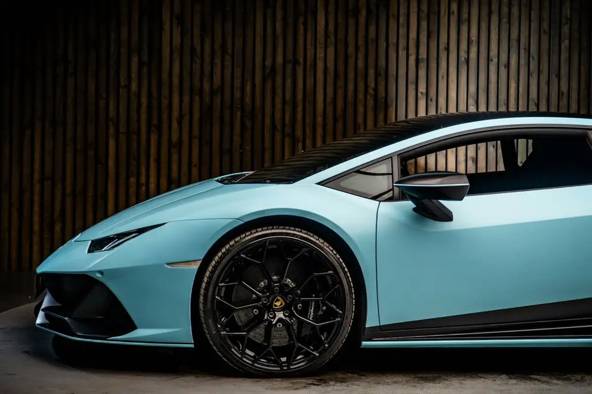 2021-lamborghini-huracan-big-8