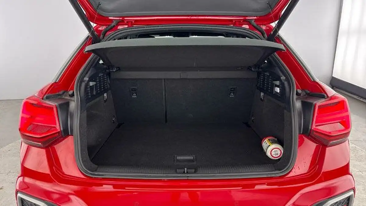 2021-audi-q2-10-30-tfsi-s-line-big-30