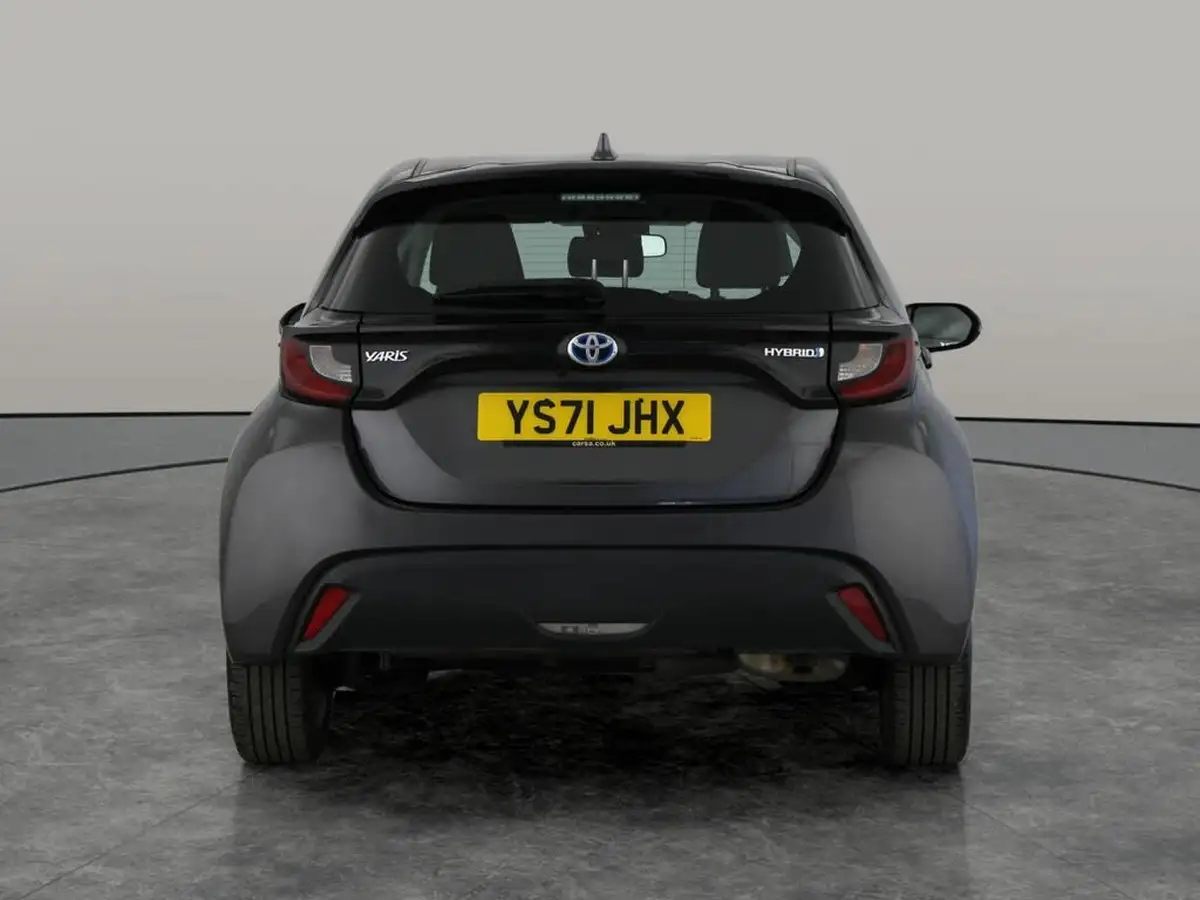 2022-toyota-yaris-15-vvt-i-icon-big-5