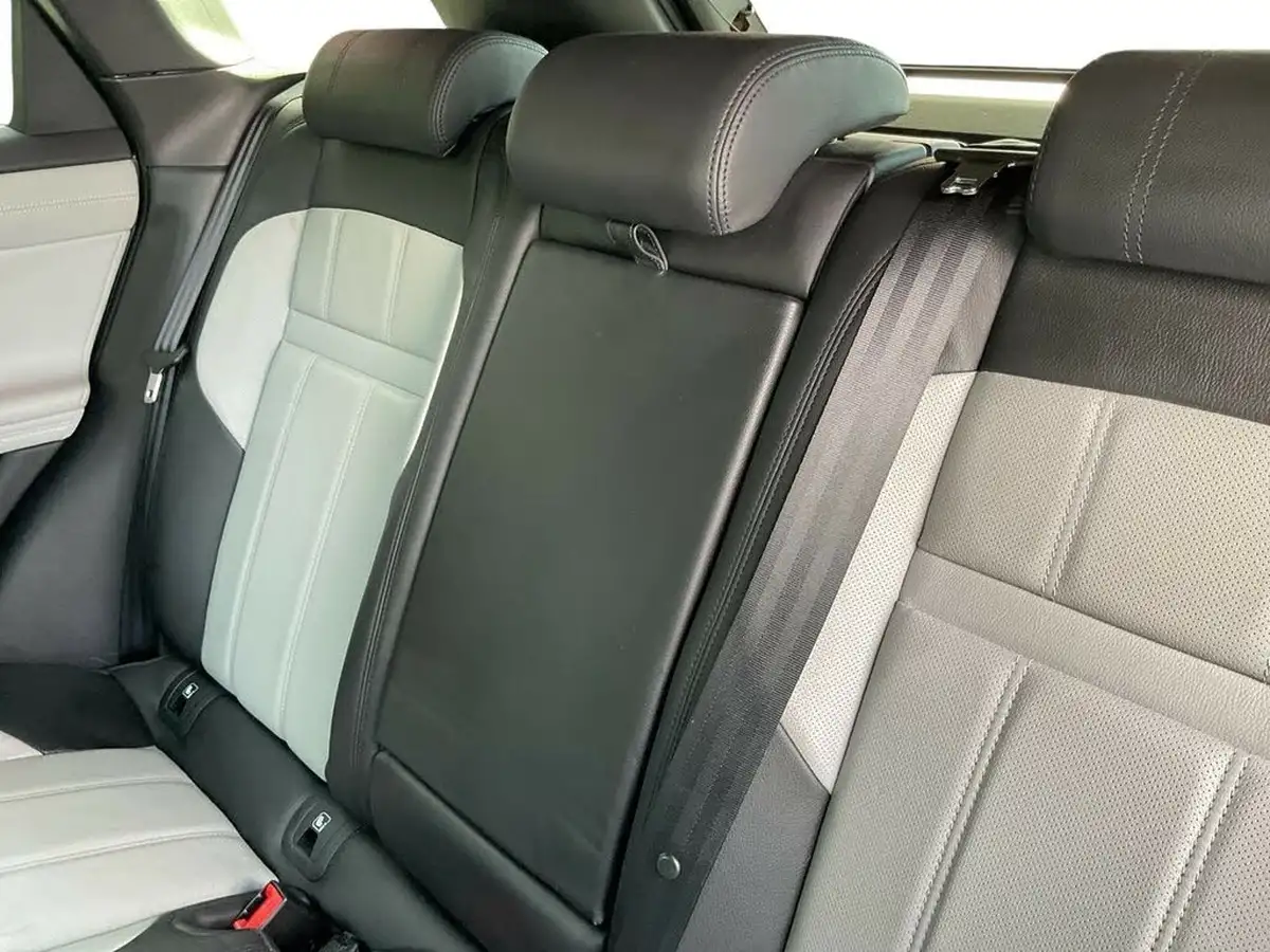 2019-land-rover-range-rover-evoque-20-d180-first-edition-big-8