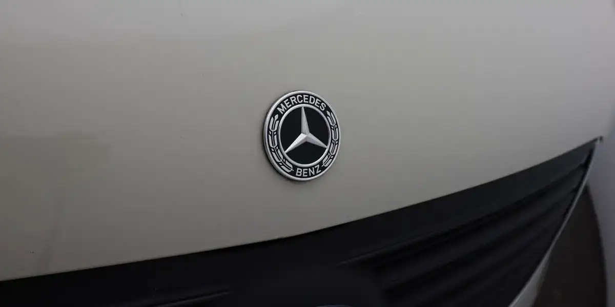 2022-mercedes-benz-eqv-e-eqv-300-sport-big-24
