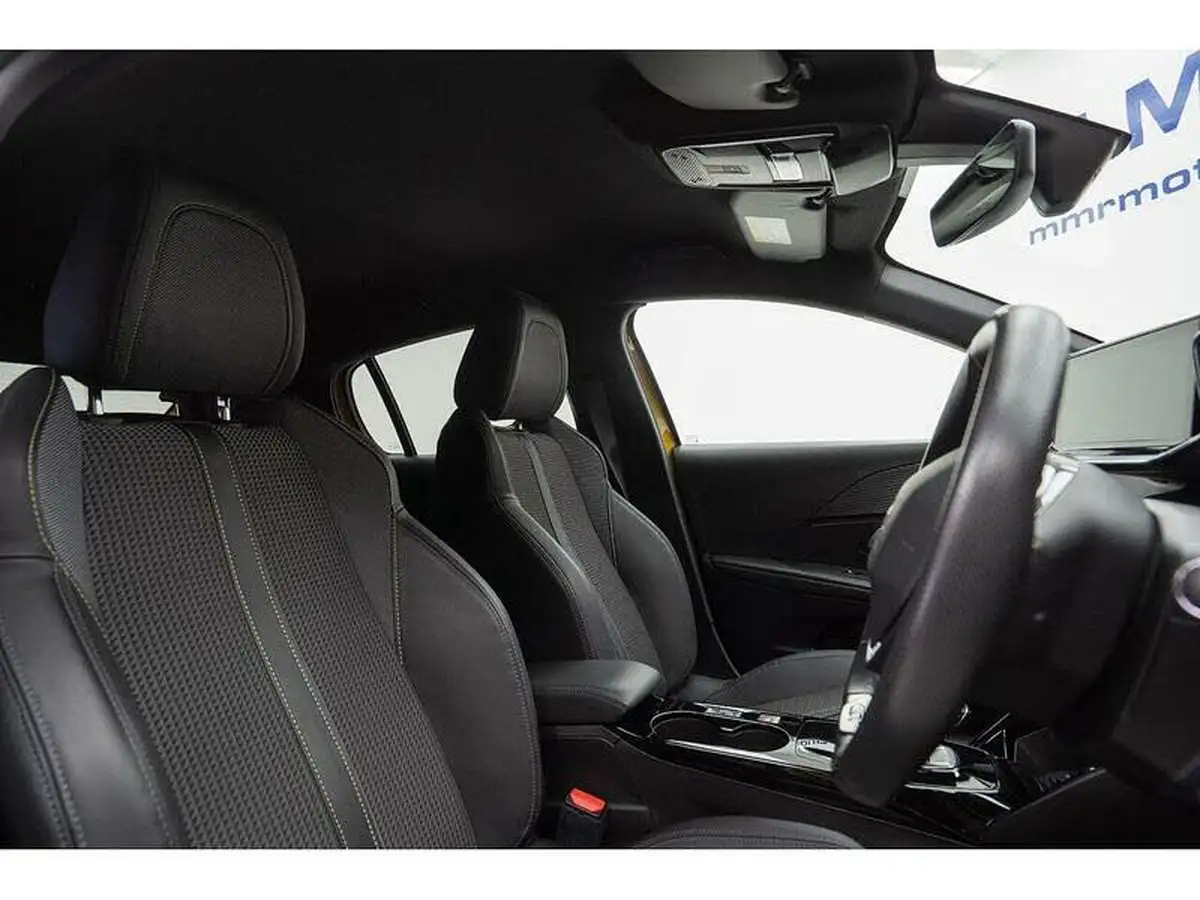 2021-peugeot-208-e-gt-50kwh-big-26