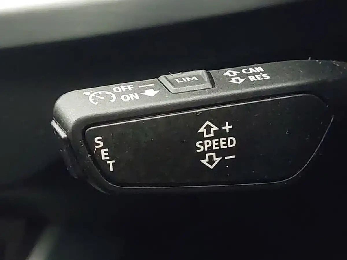 2022-audi-q2-15-35-tfsi-s-line-big-18