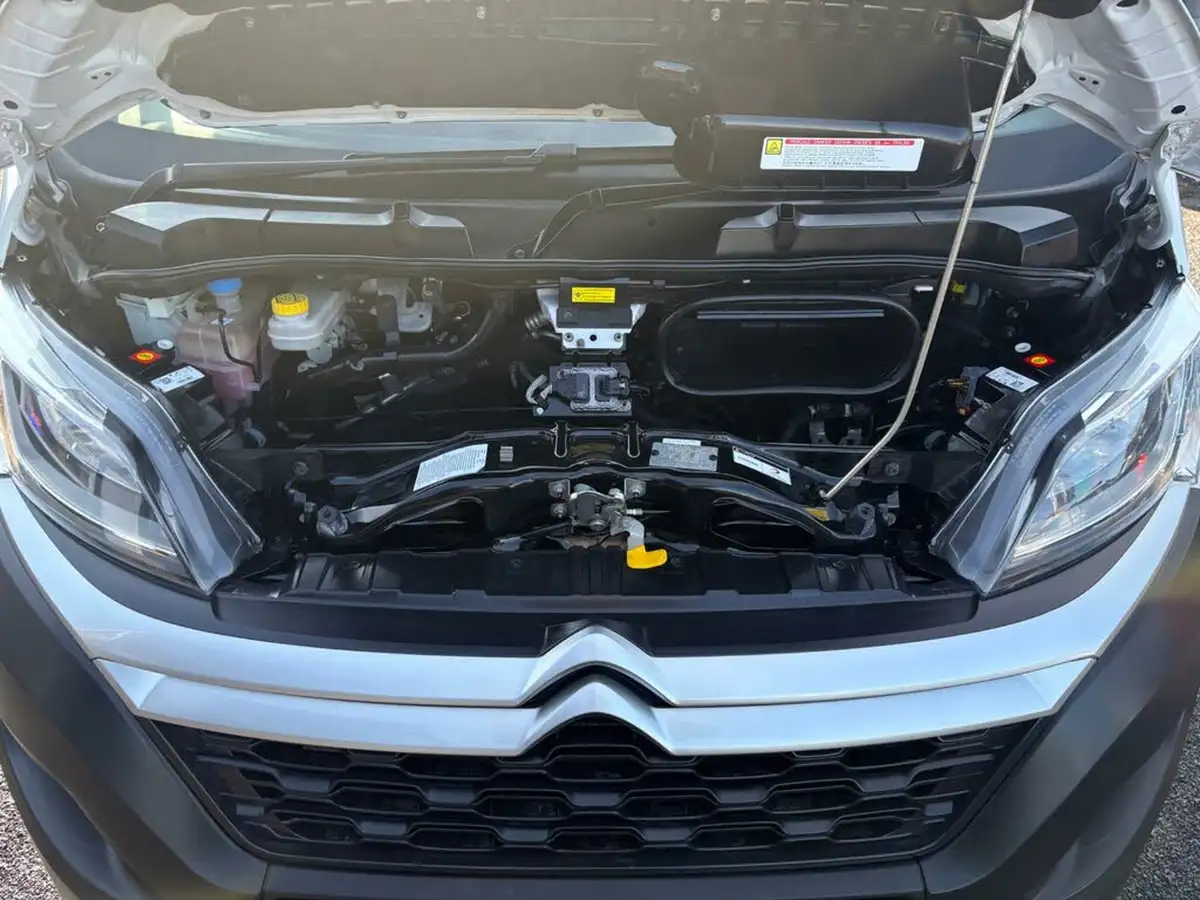 2022-citroen-relay-22bluehdi-35-l3h3-enterprise-big-24