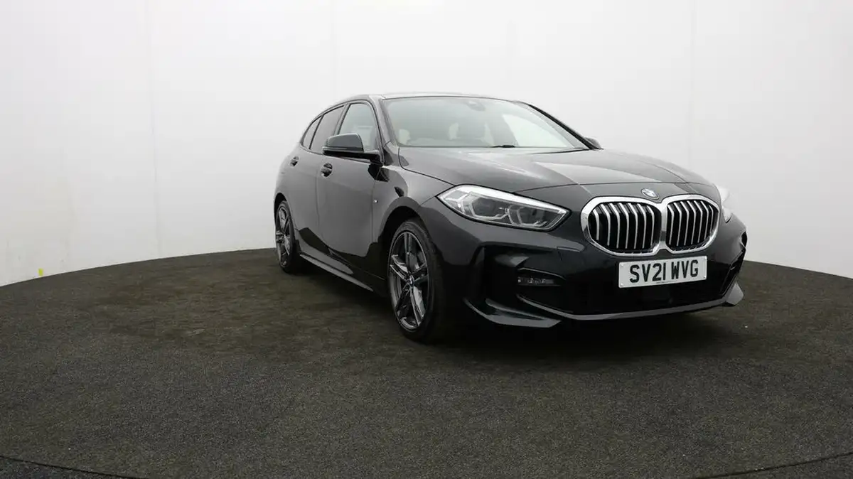 2021-bmw-1-series-15-118i-m-sport-lcp-big-42