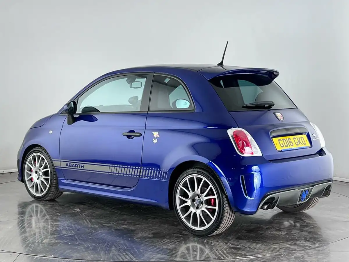 2016-abarth-500-14-tjet-595-competizione-big-3