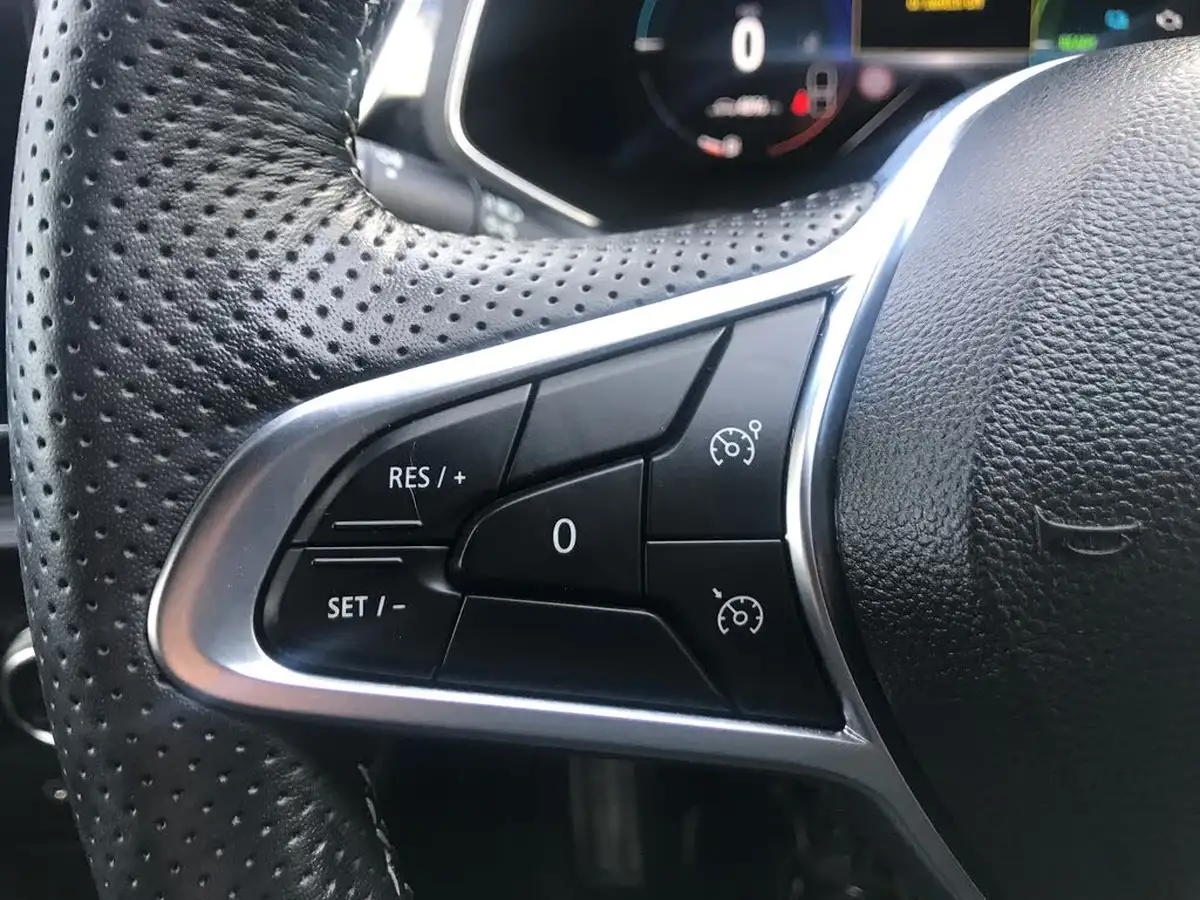 2023-renault-captur-16-e-tech-engineered-160ps-plug-in-big-22