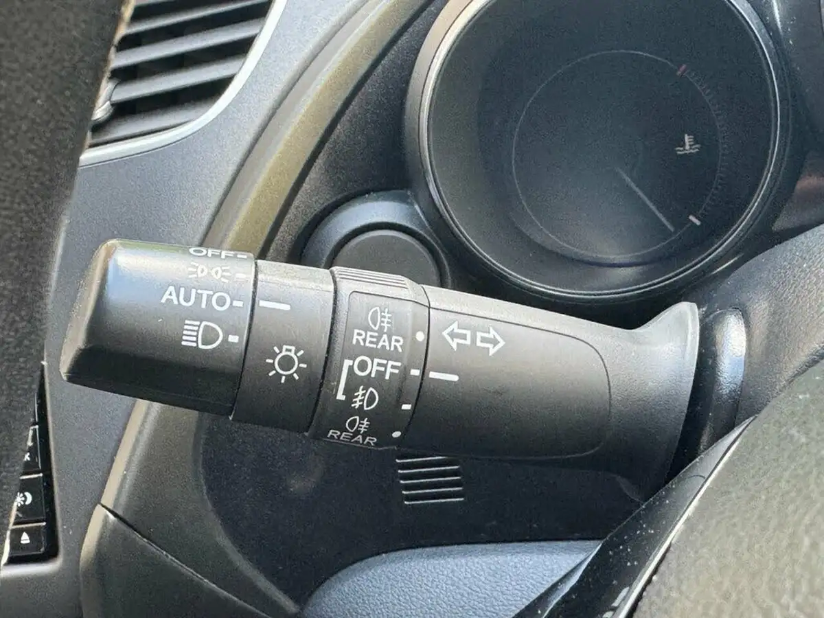 2015-honda-civic-16-i-dtec-sr-honda-connect-with-navi-tourer-big-33