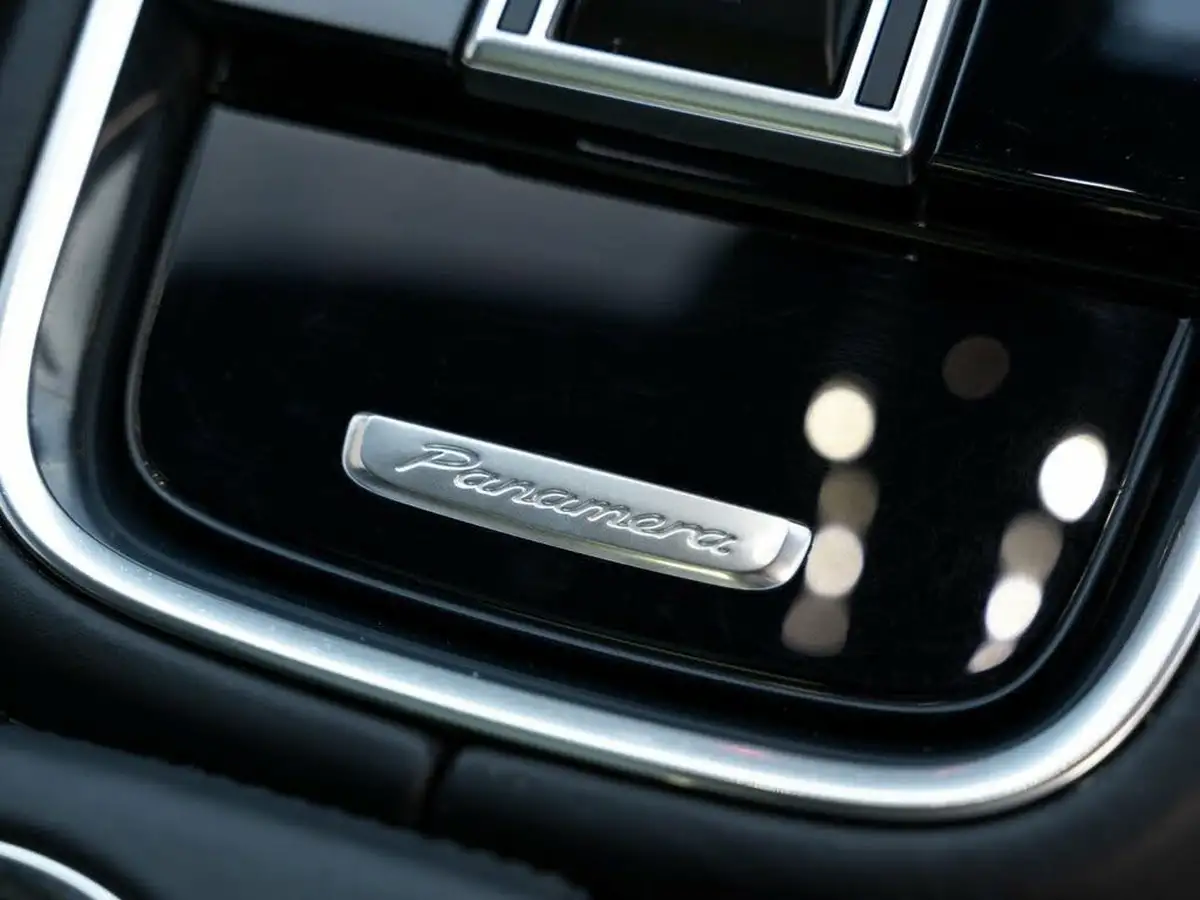 2018-porsche-panamera-29-v6-4-e-hybrid-sport-turismo-big-33