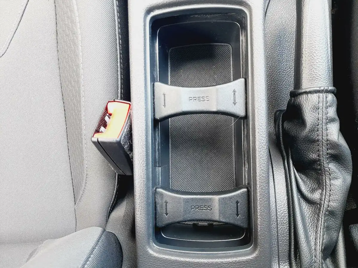 2015-ford-focus-16-zetec-estate-big-25