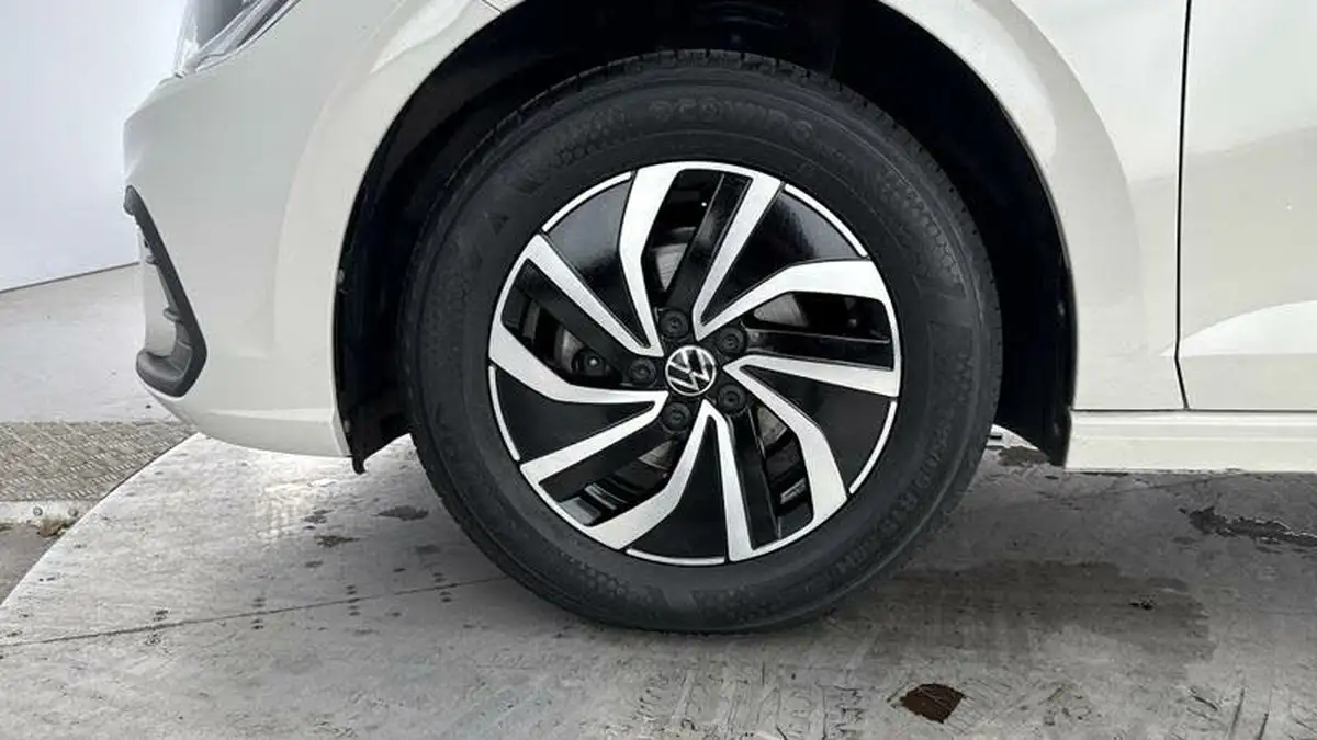 2024-volkswagen-polo-10-tsi-life-big-33