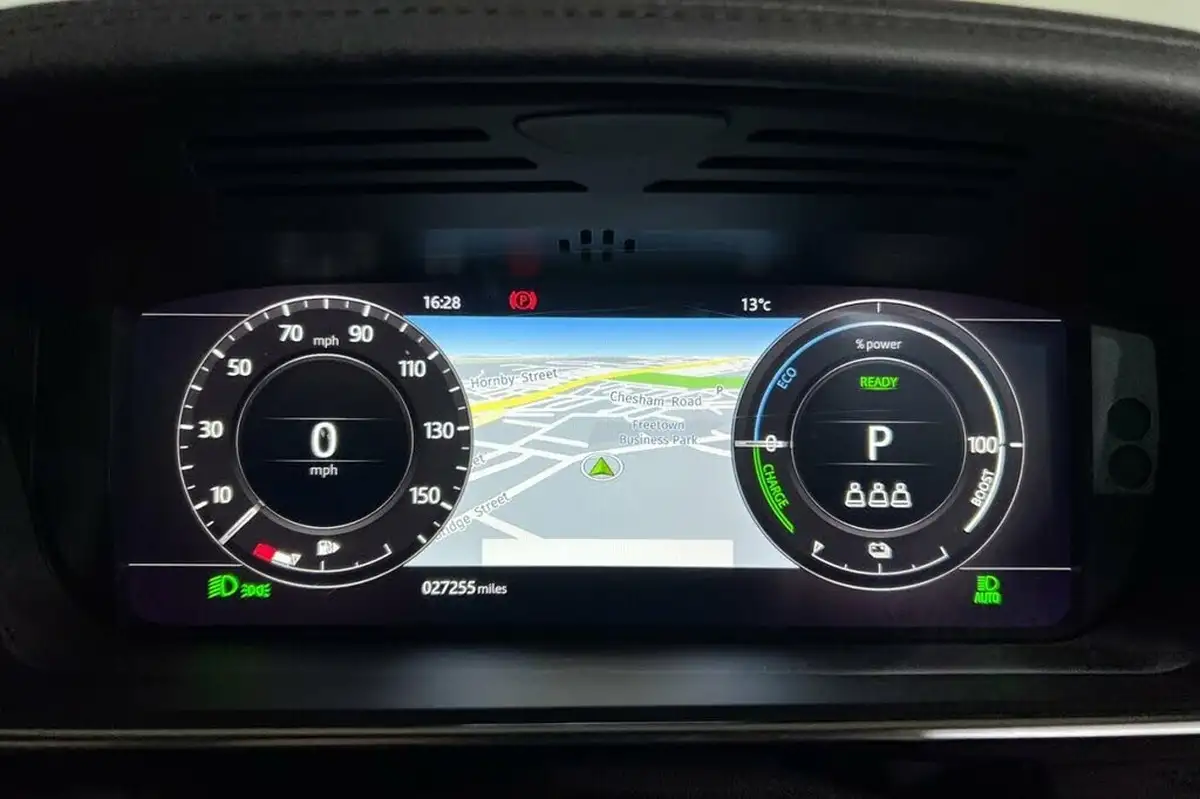 2019-land-rover-range-rover-20-p400e-vogue-big-11
