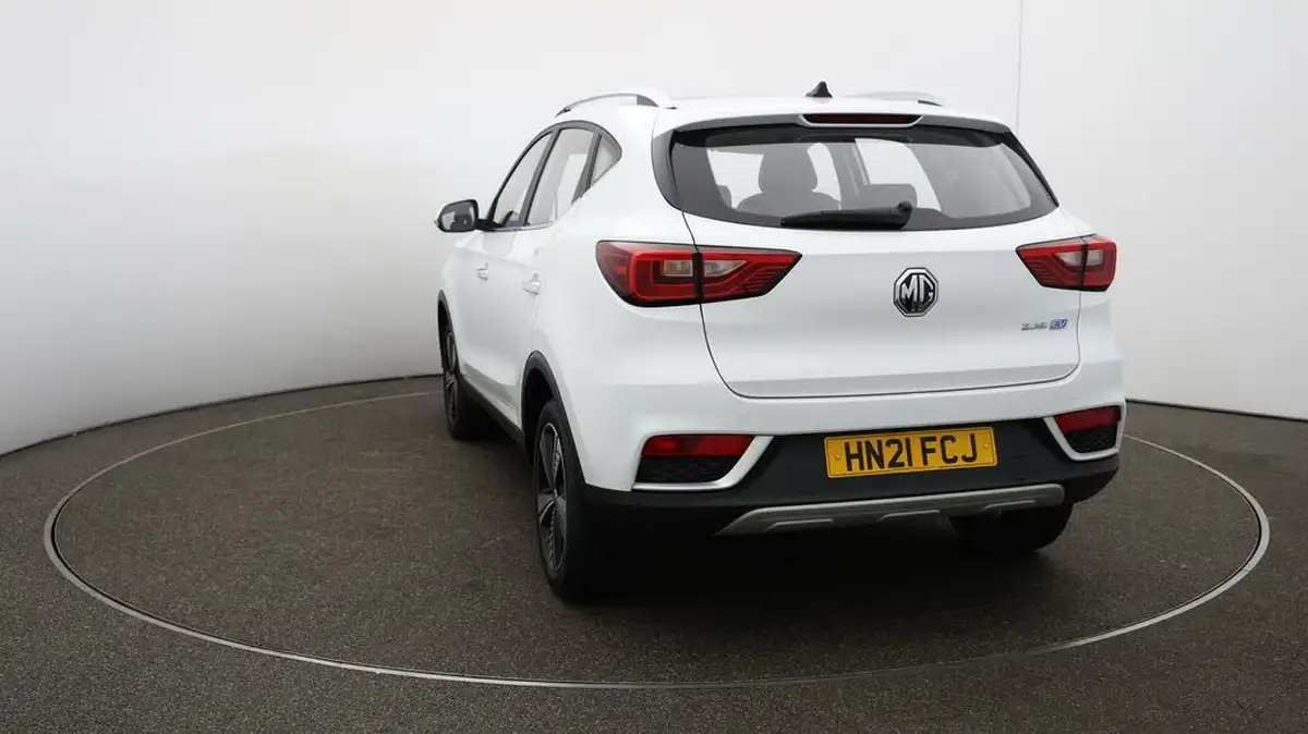2021-mg-zs-suv-e-exclusive-ev-big-51