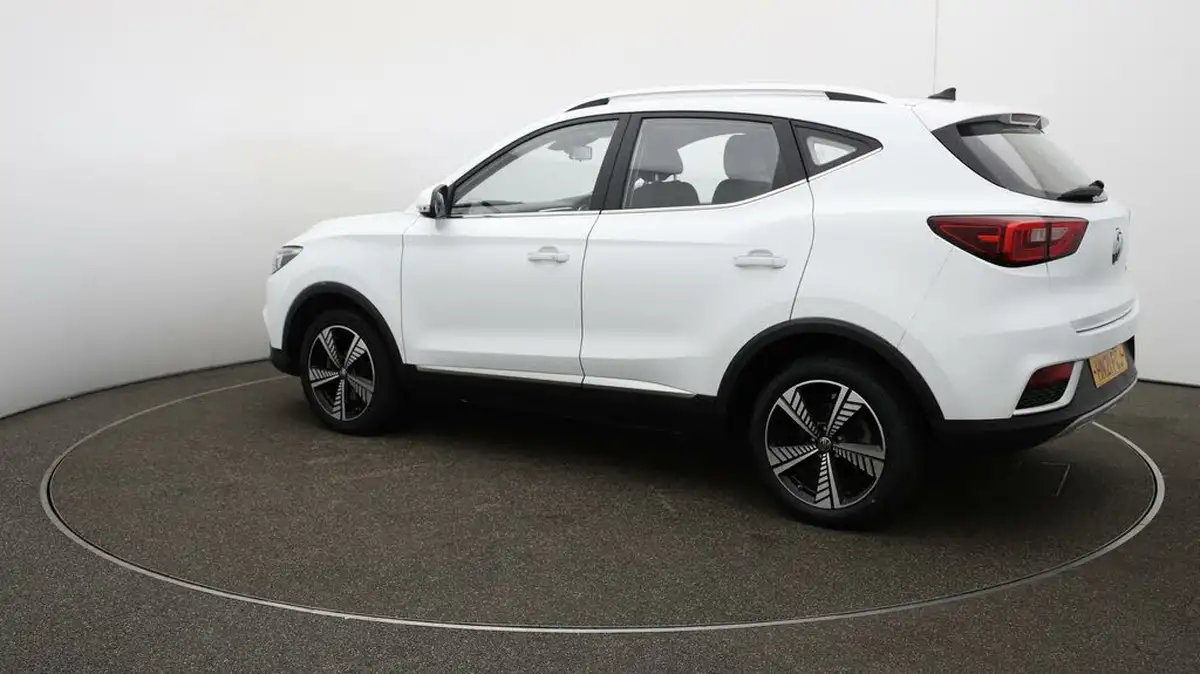 2021-mg-zs-suv-e-exclusive-ev-big-27