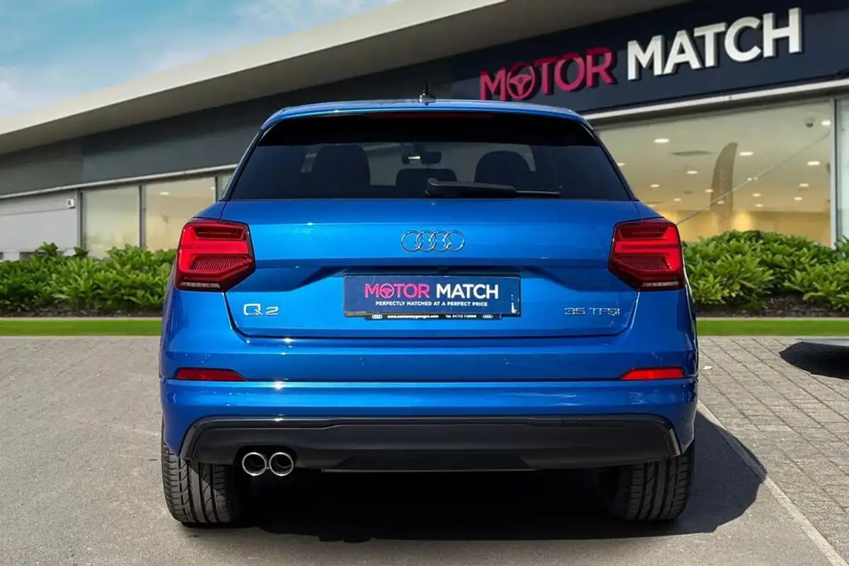 2020-audi-q2-15-35-tfsi-black-edition-1495cc-big-3