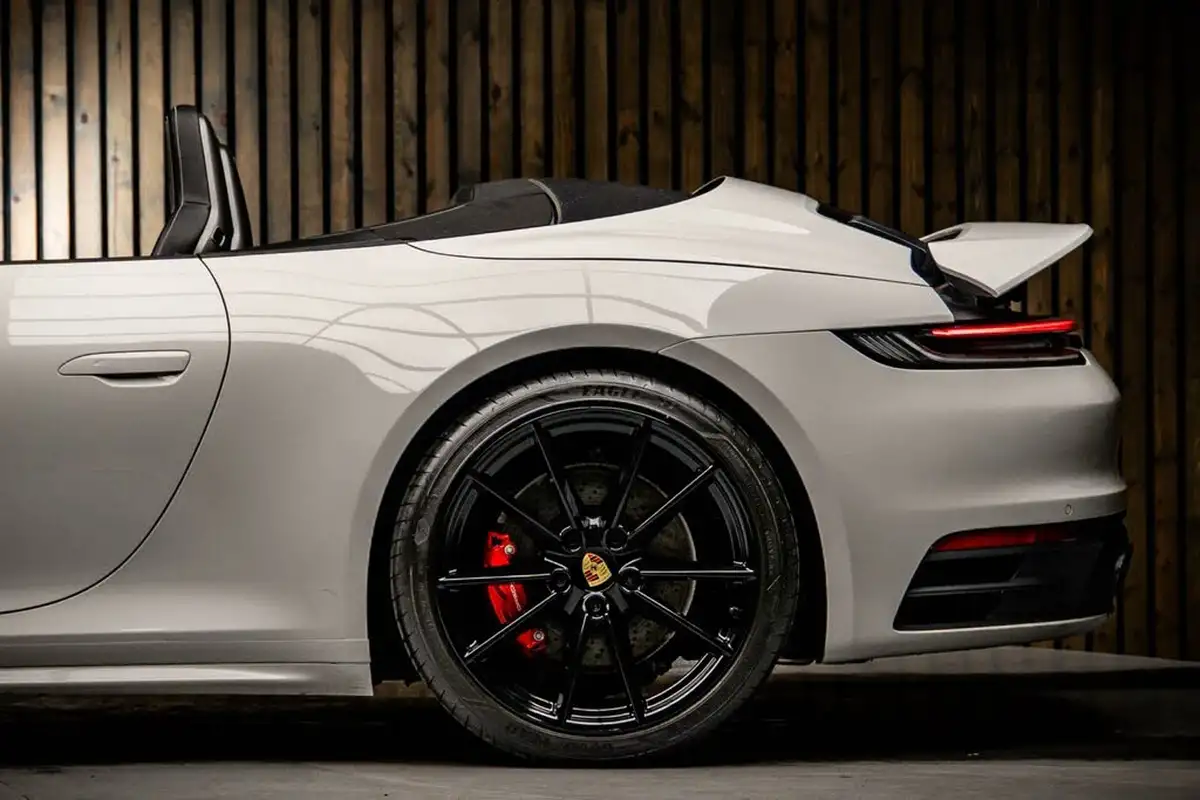 2020-porsche-911-30-carrera-4s-cabriolet-pdk-big-18