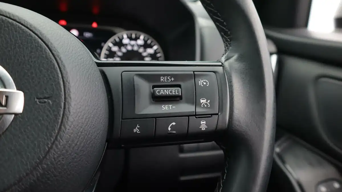 2022-nissan-qashqai-13-dig-t-acenta-premium-140ps-big-24