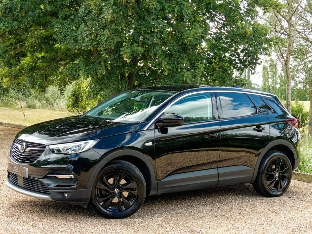 2021-vauxhall-grandland-x-12-sri-nav-auto-big-3