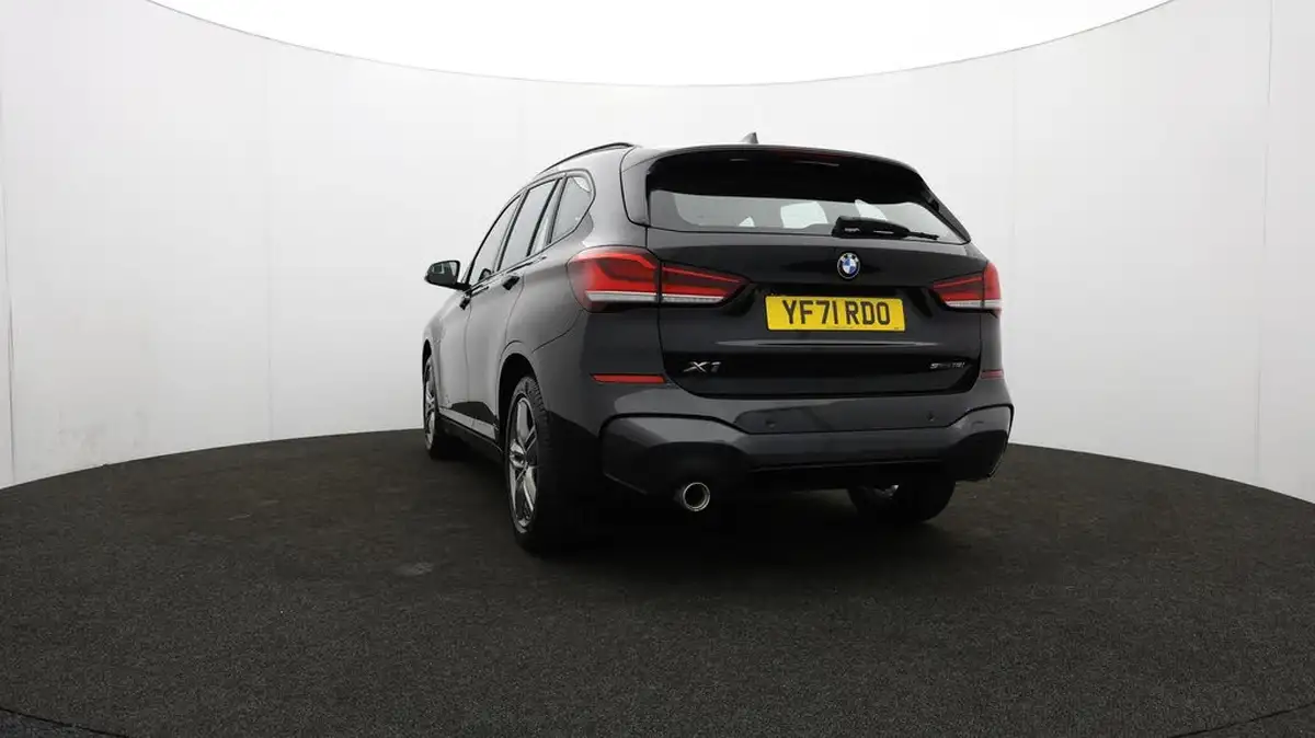 2021-bmw-x1-15-sdrive18i-m-sport-tech-pack-ii-dct-big-26