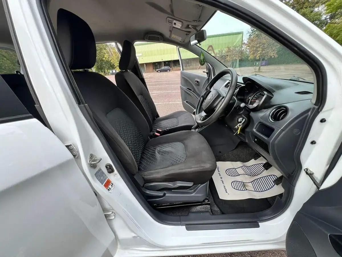 2015-suzuki-celerio-10-sz3-big-28
