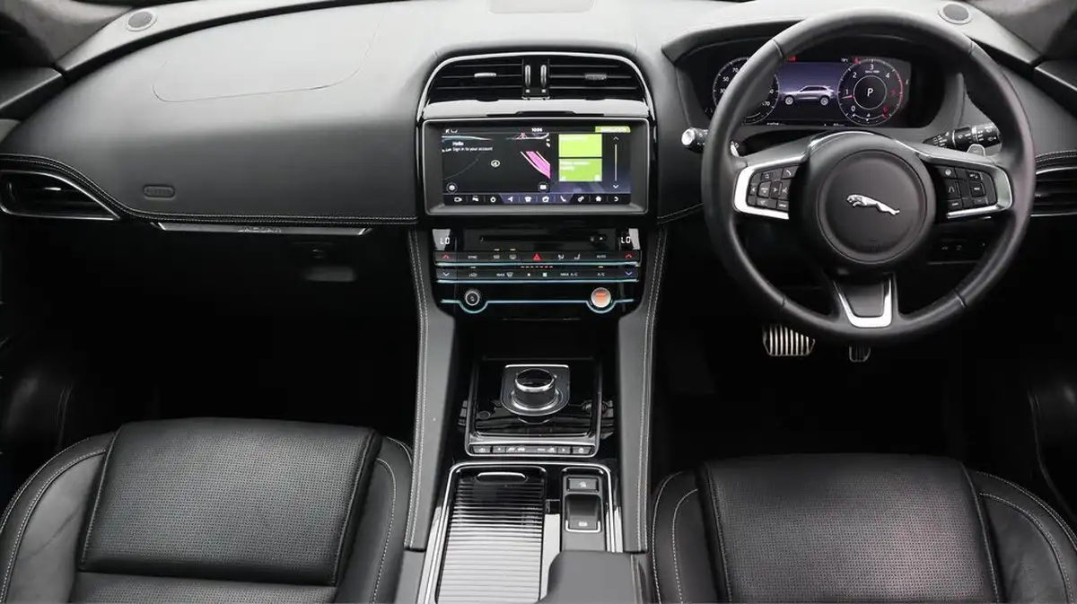 2020-jaguar-f-pace-20-i4d-chequered-flag-180ps-big-13