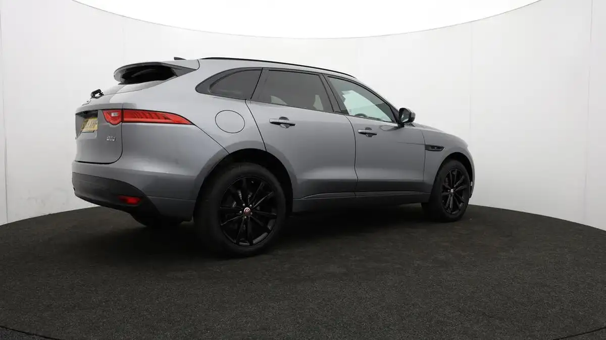 2020-jaguar-f-pace-20-i4d-chequered-flag-180ps-big-29