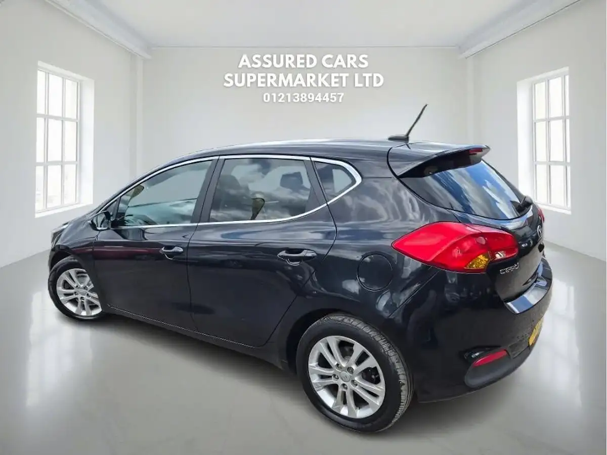 2014-kia-ceed-16crdi-3-isg-hatchback-big-5