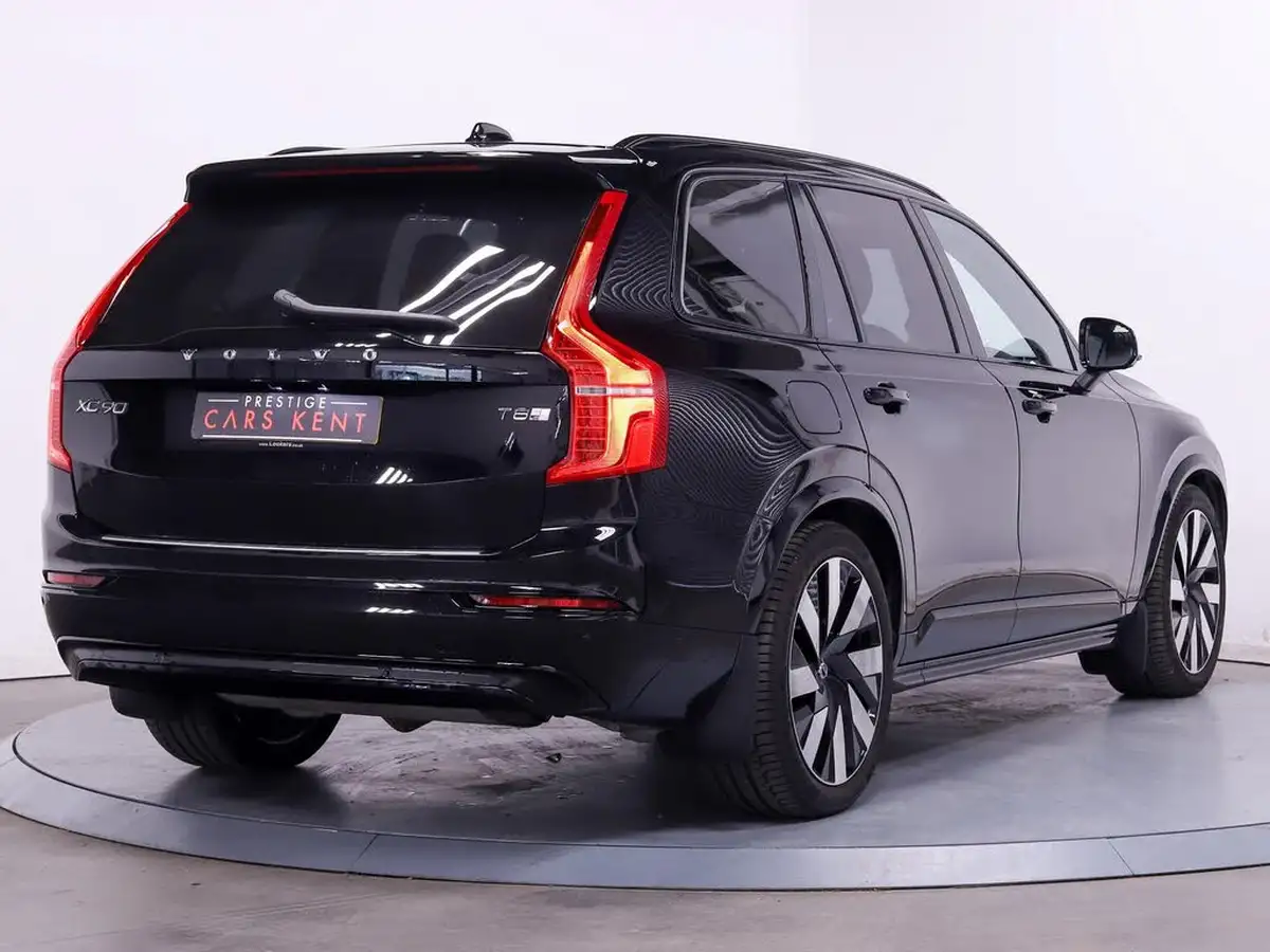2024-volvo-xc90-20-t8-ultra-dark-big-8