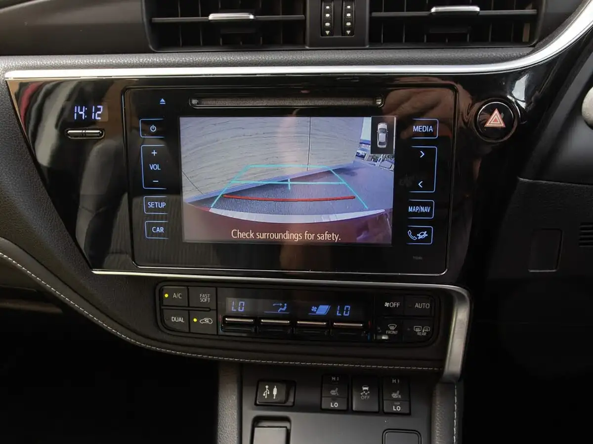 2016-toyota-auris-18-vvt-i-hsd-excel-tss-hatchback-big-27